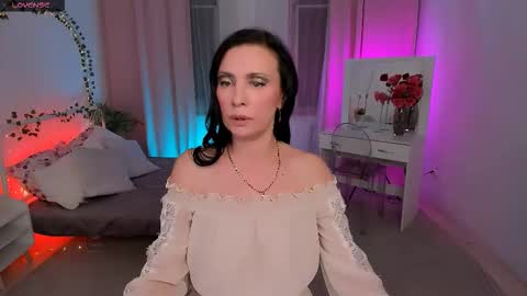 Evanessa online show from January 2026 06:06:02 AM