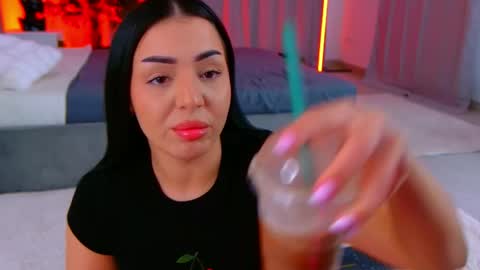Snapshot of evanew_ chatting on May 2026 04:12:01 PM Eva online show from May 2026 04:12:01 PM