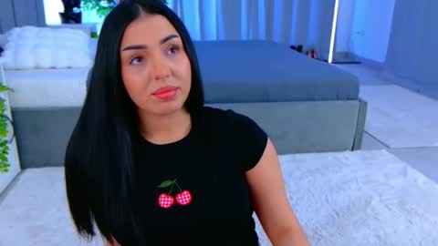 Snapshot of evanew_ chatting on May 2026 05:40:01 PM Eva online show from May 2026 05:40:01 PM