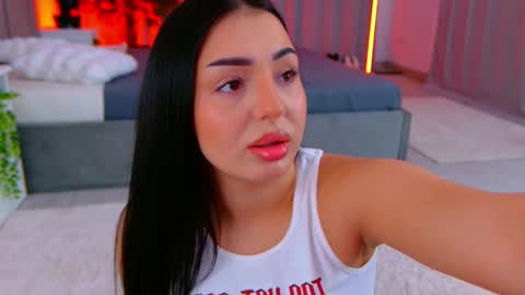 Snapshot of evanew_ chatting on May 2026 05:40:01 PM Eva online show from May 2026 05:40:01 PM