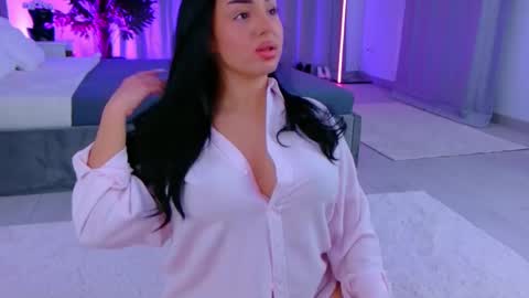 Snapshot of evanew_ chatting on May 2026 05:42:01 PM Eva online show from May 2026 05:42:01 PM