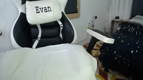 Evan online show from December 2024 11:36:02 AM
