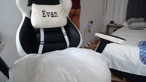 Evan online show from December 2024 03:55:01 PM