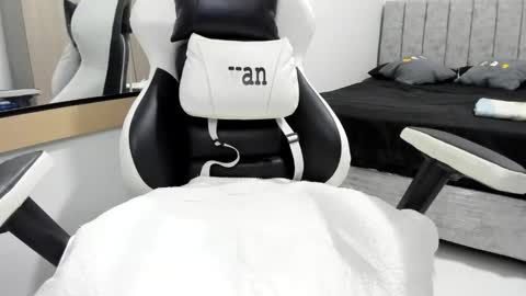 Evan online show from February 2026 02:51:01 PM