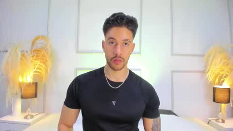 Snapshot of evans_opry1 chatting on October 2025 12:11:02 AM E V A N S online show from October 2025 12:11:02 AM