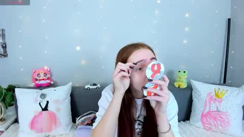 Adelina online show from December 2025 06:33:01 AM