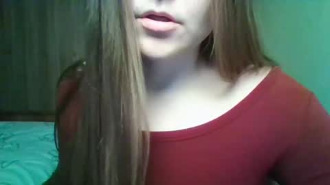 Snapshot of evasapples2026 chatting on April 2026 08:42:02 PM evasapples2026 online show from April 2026 08:42:02 PM