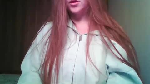 Snapshot of evasapples2026 chatting on April 2026 07:50:02 PM evasapples2026 online show from April 2026 07:50:02 PM