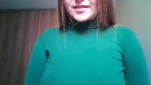 Snapshot of evasapples2026 chatting on May 2026 08:26:02 PM evasapples2026 online show from May 2026 08:26:02 PM