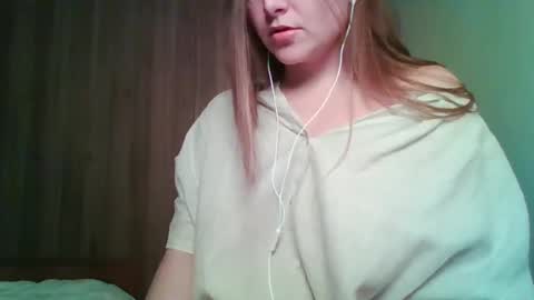 Snapshot of evasapples2026 chatting on May 2026 09:08:01 PM evasapples2026 online show from May 2026 09:08:01 PM