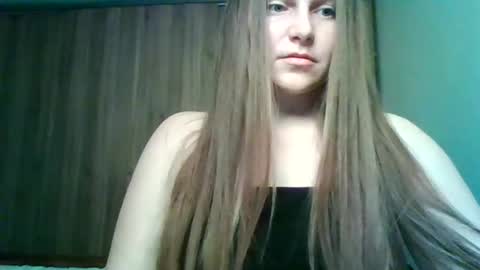 Snapshot of evasapples2026 chatting on May 2026 08:03:02 PM evasapples2026 online show from May 2026 08:03:02 PM