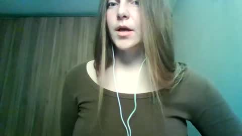 Snapshot of evasapples2026 chatting on May 2026 10:06:01 PM evasapples2026 online show from May 2026 10:06:01 PM