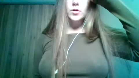 Snapshot of evasapples2026 chatting on June 2026 08:45:02 PM evasapples2026 online show from June 2026 08:45:02 PM