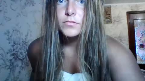 Snapshot of evasapples2026 chatting on July 2026 09:26:01 AM evasapples2026 online show from July 2026 09:26:01 AM