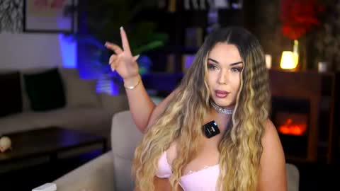 Eva online show from November 2025 12:37:02 PM