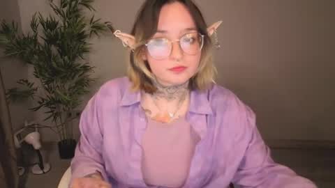 EvaTheWitcher online show from May 2026 02:19:02 AM