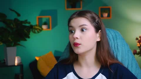 Snapshot of evathopson chatting on December 2024 08:01:02 AM Eva  next stream -  - 1600 UTC2000  online show from December 2024 08:01:02 AM