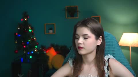 Snapshot of evathopson chatting on December 2024 03:13:02 PM Eva  next stream -  - 1600 UTC2000  online show from December 2024 03:13:02 PM