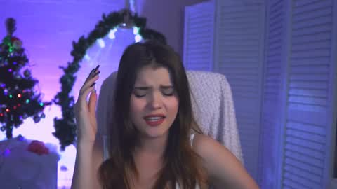 Snapshot of evathopson chatting on December 2024 11:22:01 AM Eva  next stream -  - 1600 UTC2000  online show from December 2024 11:22:01 AM