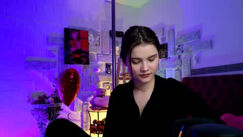 Snapshot of evathopson chatting on February 2025 03:24:02 PM Eva  next stream -  - 1600 UTC2000  online show from February 2025 03:24:02 PM