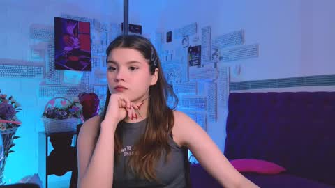 Snapshot of evathopson chatting on February 2025 11:58:01 AM Eva  next stream -  - 1600 UTC2000  online show from February 2025 11:58:01 AM