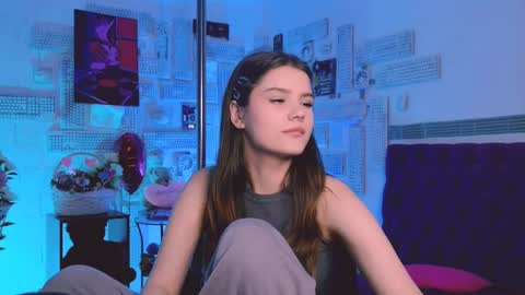 Snapshot of evathopson chatting on February 2025 05:26:01 PM Eva  next stream -  - 1600 UTC2000  online show from February 2025 05:26:01 PM