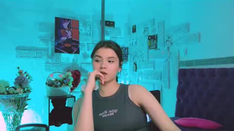 Snapshot of evathopson chatting on March 2025 03:38:02 PM Eva  next stream -  - 1600 UTC2000  online show from March 2025 03:38:02 PM