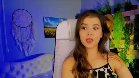 Snapshot of evathopson chatting on October 2025 08:58:02 AM Eva  next stream -  - 1600 UTC2000  online show from October 2025 08:58:02 AM