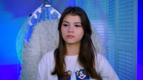 Snapshot of evathopson chatting on October 2025 04:07:02 AM Eva  next stream -  - 1600 UTC2000  online show from October 2025 04:07:02 AM