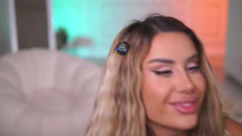 Eva online show from December 2025 08:39:01 PM