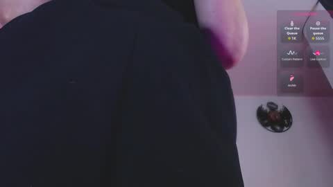 Eve Blue  friends. IG eve blue77 TW EveBlue 1 OF eveblue7 online show from February 2026 01:57:02 AM