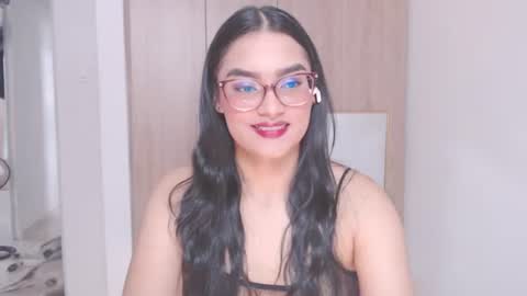 Snapshot of eve_rox18 chatting on June 2026 04:51:02 PM Eve Rox18 online show from June 2026 04:51:02 PM