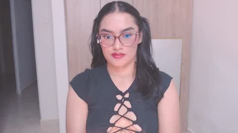 Snapshot of eve_rox18 chatting on July 2026 12:02:01 AM Eve Rox18 online show from July 2026 12:02:01 AM