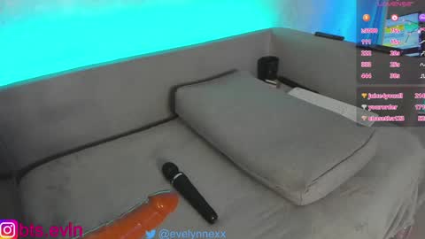 Eveelynne online show from December 2024 06:11:01 AM