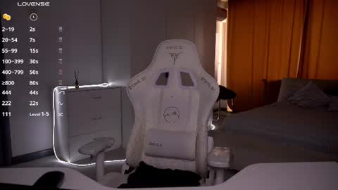 Snapshot of evelina_fox chatting on July 2026 12:07:01 PM Evelina online show from July 2026 12:07:01 PM