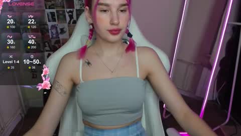 Evelina online show from December 2025 02:10:02 AM