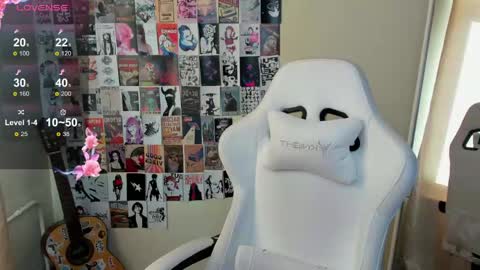 Snapshot of evelinalu chatting on June 2026 01:21:02 AM Evelina online show from June 2026 01:21:02 AM