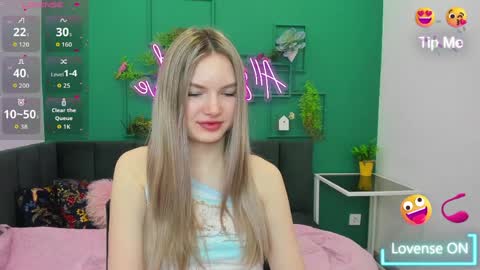 Eveline online show from April 2026 01:25:01 AM