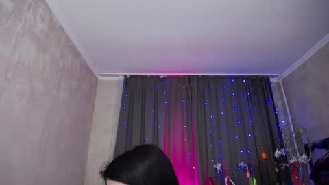 Evelin online show from April 2026 06:19:01 AM