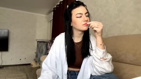 Snapshot of evelinkowski chatting on February 2026 06:13:01 AM Sofia online show from February 2026 06:13:01 AM