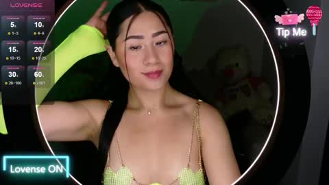 Evelyn online show from November 2025 11:01:02 AM