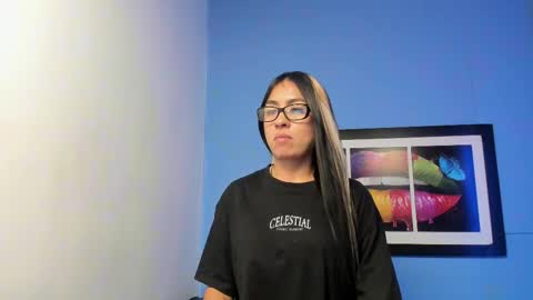 evelyn_lovv online show from November 2025 03:07:01 AM