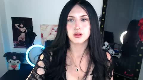 Snapshot of evelyn_sheeran chatting on May 2026 04:20:01 AM Julieta online show from May 2026 04:20:01 AM
