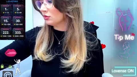 evelyne_rose online show from April 2026 07:17:01 AM