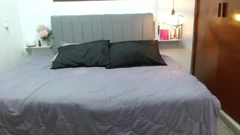 evelynn_fox_ online show from July 2026 06:49:02 PM