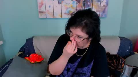 Everly online show from February 2026 02:15:01 PM