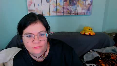 Snapshot of everly_rays chatting on April 2026 07:58:01 PM Everly online show from April 2026 07:58:01 PM
