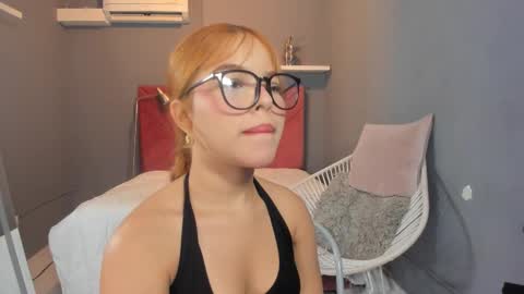 Snapshot of everyh chatting on October 2025 08:07:01 PM Sophia online show from October 2025 08:07:01 PM