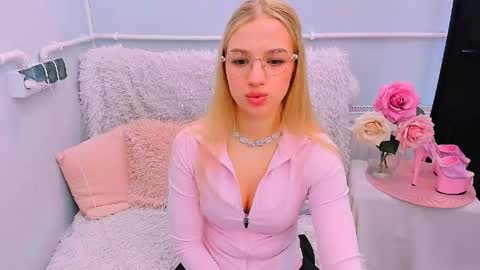 Eve online show from April 2026 07:39:01 PM