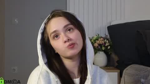 evi_woow online show from January 2025 10:10:01 PM